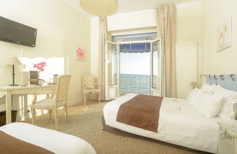 Cerise Royan - Le Grand Hotel De La Plage Ngoại thất bức ảnh